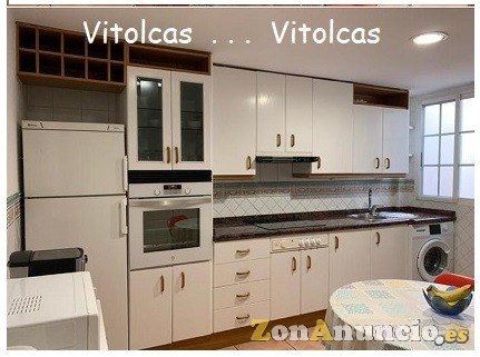 Apartamento : buena zona (piscina y garaje)